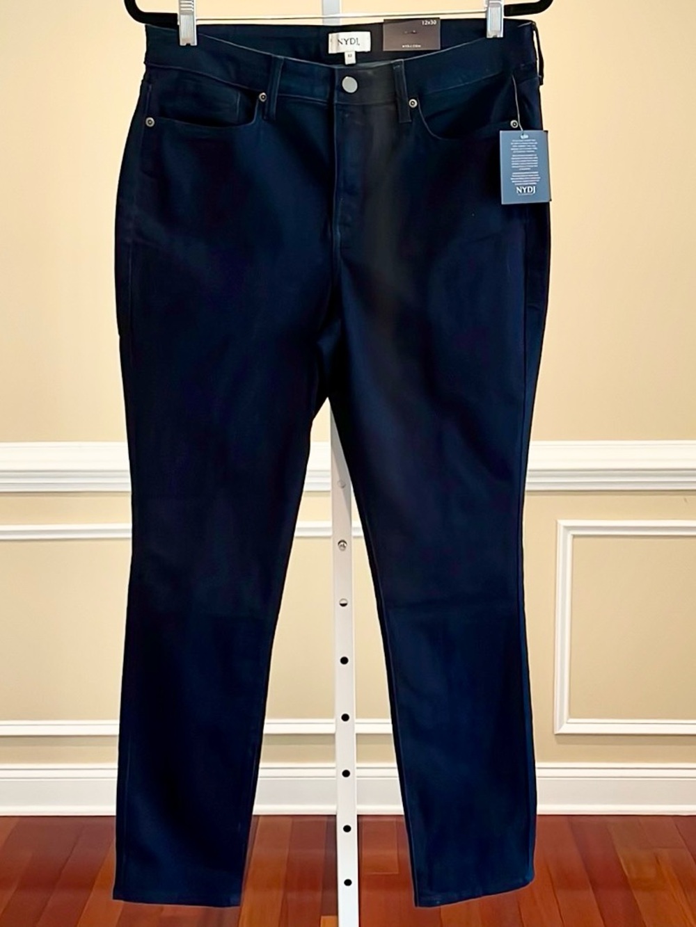 NYDJ Alina Lift Tuck Skinny Legging Blue Jeans Size 12x30 Lift x Tuck Slimming
